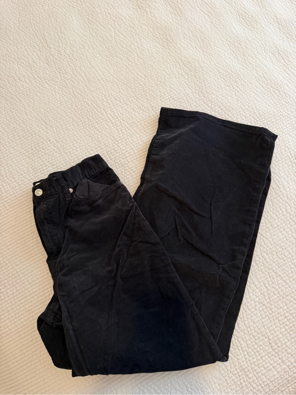 Mango Black Wide-Leg Jeans - Flared Silhouette